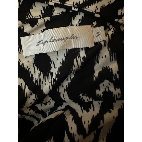 T-Bags Los Angeles Black & White Ikat Print Wrap Maxi Dress, Size Small - Picture 9 of 9